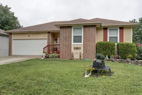 1197 W Grayrock Dr, Springfield, MO 65810 photo 1