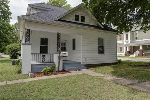 2229 N Missouri Ave, Springfield, MO 65803 photo 1
