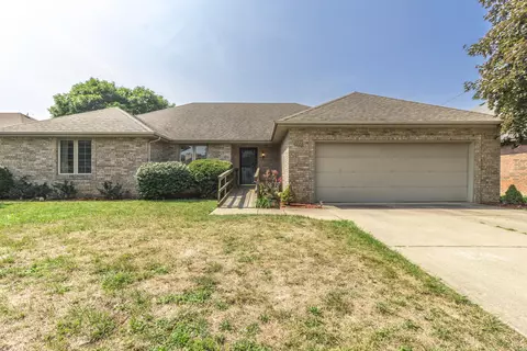 2226 E Powell St, Springfield, MO 65804 photo 1