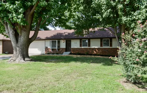 729 W Cambridge St, Springfield, MO 65807 photo 1
