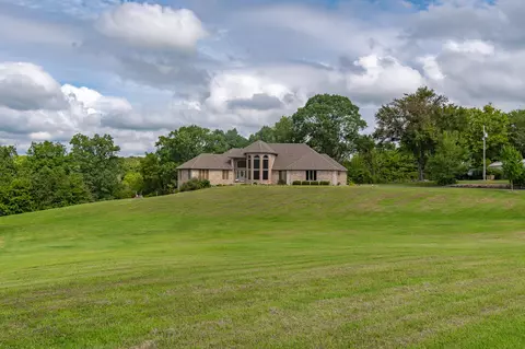 1401 E River Oak Dr, Springfield, MO 65803 photo 1