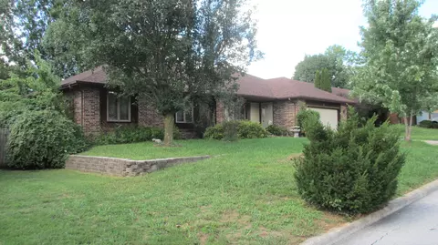 415 Hillcrest Ave, Nixa, MO 65714 photo 1