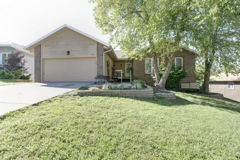 4304 S Elmview Ave, Springfield, MO 65804 photo 1