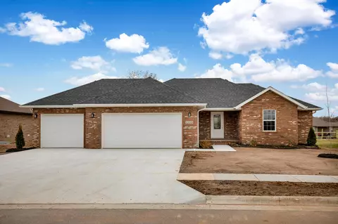 1299 S Strasbourg Ave, Springfield, MO 65802 photo 1