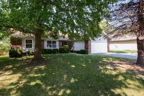 2431 S Fremont Ave, Springfield, MO 65804 photo 1