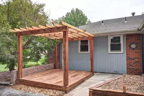 2632 E Catalpa St, Springfield, MO 65804 photo 1