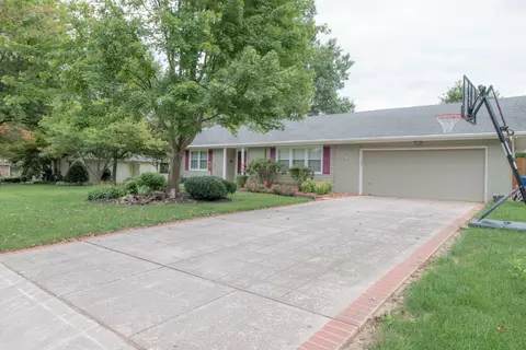 1748 E Jacqueline St, Springfield, MO 65804 photo 1