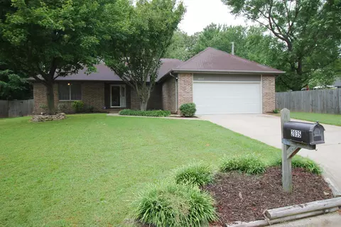 2035 S Glenn Ave, Springfield, MO 65807 photo 1