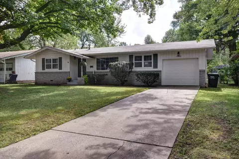 1460 E Broadmoor St, Springfield, MO 65804 photo 1