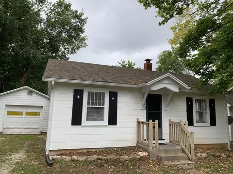 1422 E Lindberg St, Springfield, MO 65804 photo 1