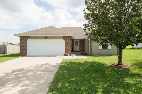 122 N Carter Ct, Clever, MO 65631 photo 1