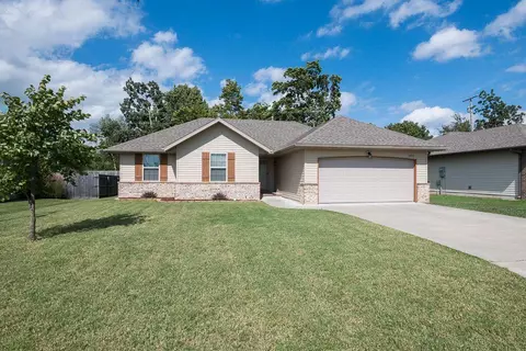 2493 E Willow St, Republic, MO 65738 photo 1