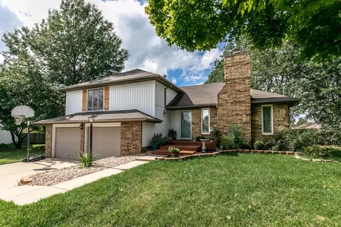 3705 N Pickwick Ave, Springfield, MO 65803 photo 1