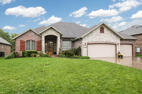 4452 E Ambrose Dr, Springfield, MO 65802 photo 1