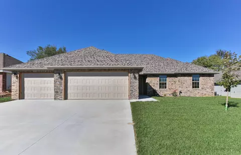 5731 E Park Place Dr, Strafford, MO 65757 photo 1