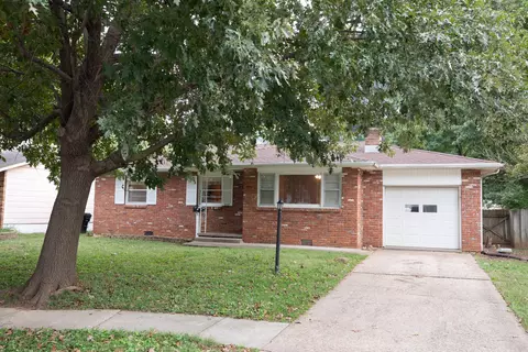 608 Edgewood St, Springfield, MO 65807 photo 1