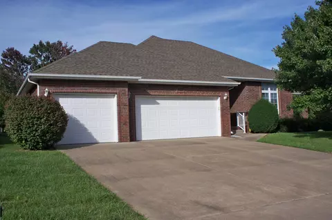 3465 E Stanhope Ter, Springfield, MO 65809 photo 1