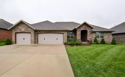 4845 S Schell Ave, Springfield, MO 65810 photo 1