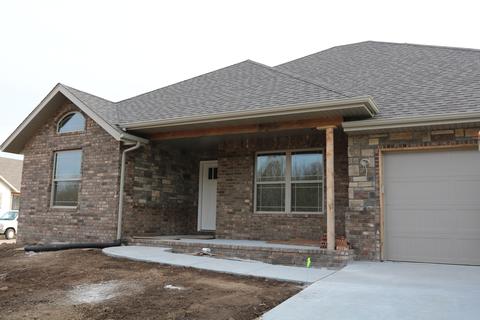 1714 E Vicksburg, Republic, MO 65738 photo 1
