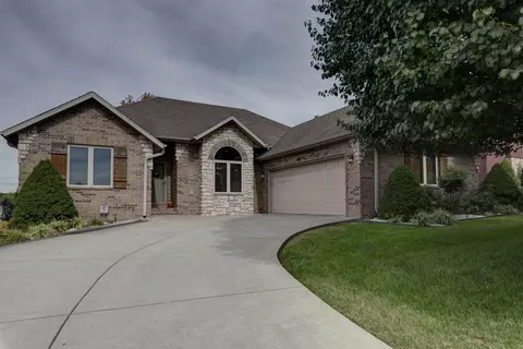 4285 E Cromwell St, Springfield, MO 65802 photo 1