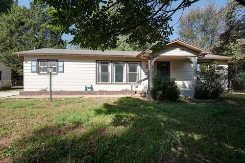 2831 W State St, Springfield, MO 65802 photo 1