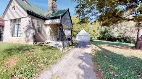 301 E Portland St, Springfield, MO 65807 photo 1