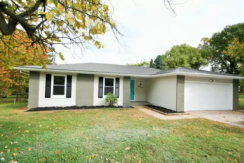 3240 S Dayton Ave, Springfield, MO 65807 photo 1