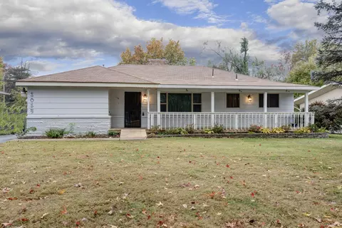 2054 E Seminole St, Springfield, MO 65804 photo 1