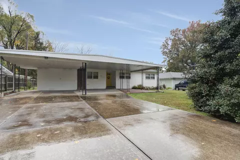 2462 S Luster Ave, Springfield, MO 65804 photo 1