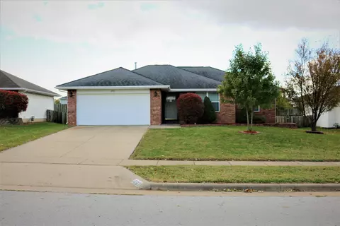 3792 W Overland St, Springfield, MO 65807 photo 1