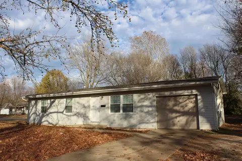 408 S Nolting Ave, Springfield, MO 65802 photo 1