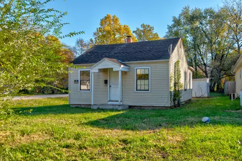 1644 N Hillcrest Ave, Springfield, MO 65802 photo 1