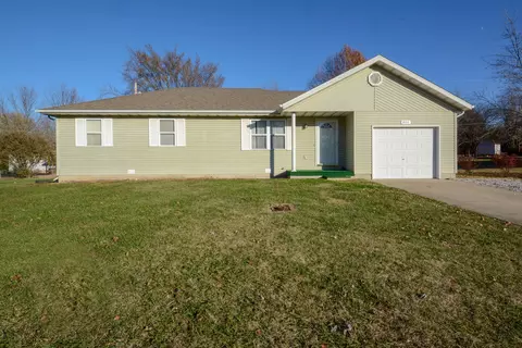 808 Willow St, Marshfield, MO 65706 photo 1