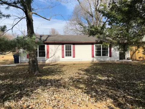 3161 W Lombard St, Springfield, MO 65802 photo 1