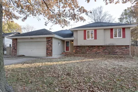 202 W Lorene St, Nixa, MO 65714 photo 1