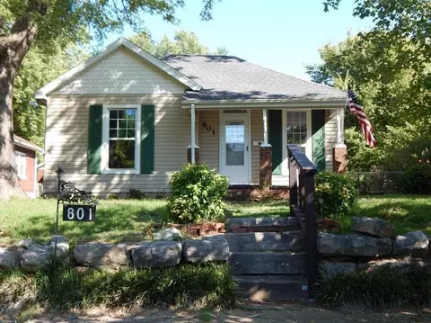 801 W Webster St, Springfield, MO 65802 photo 1