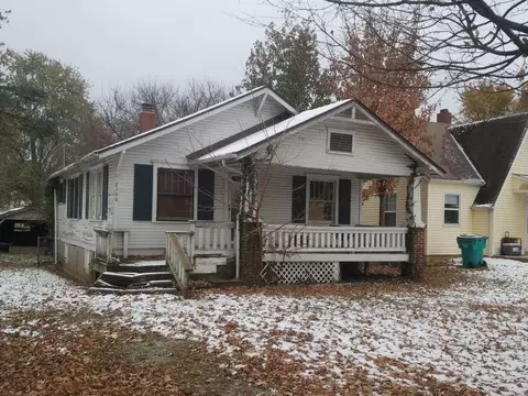 2106 N Johnston Ave, Springfield, MO 65803 photo 1