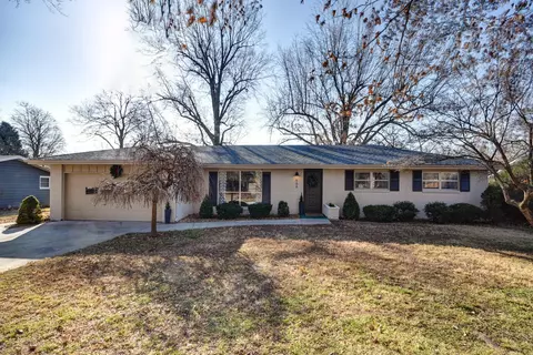 664 W Maplewood St, Springfield, MO 65807 photo 1