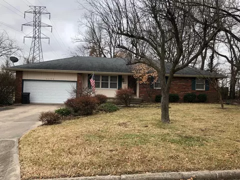 2830 W Vincent St, Springfield, MO 65810 photo 1