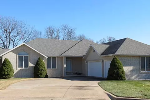 3530 W Morningside Pl, Springfield, MO 65807 photo 1