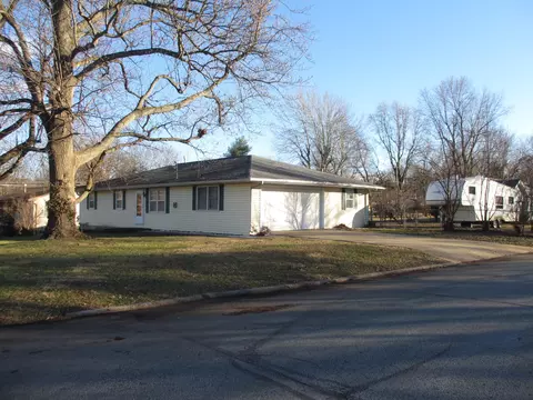 1016 W Walnut Lawn Ct, Springfield, MO 65807 photo 1