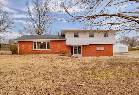 1270 E Sammy Ln, Springfield, MO 65804 photo 1