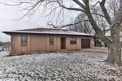 743 S Olive St, Marshfield, MO 65706 photo 1