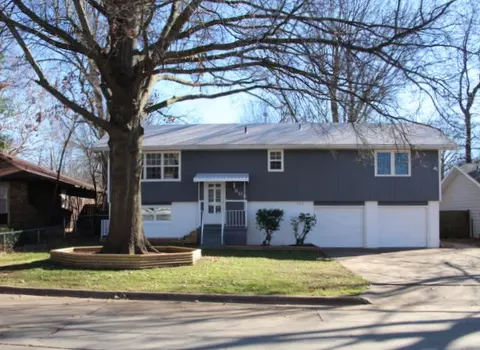 804 E Rosebrier St, Springfield, MO 65807 photo 1