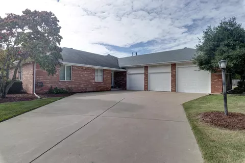 4645 S Bothwell Ct, Springfield, MO 65804 photo 1