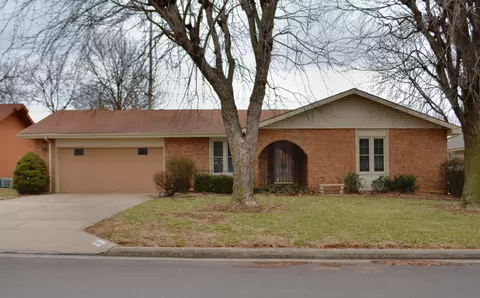 3324 S Benton Ave, Springfield, MO 65807 photo 1