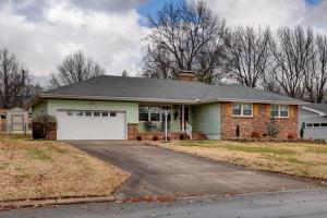 2219 E Mirabeau St, Springfield, MO 65804 photo 1