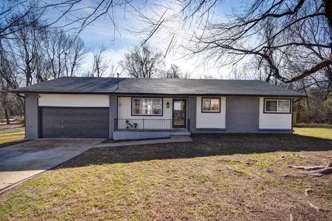3528 E Fruitwood Ln, Springfield, MO 65809 photo 1