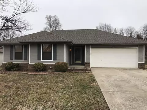 2407 W Roxbury St, Springfield, MO 65807 photo 1