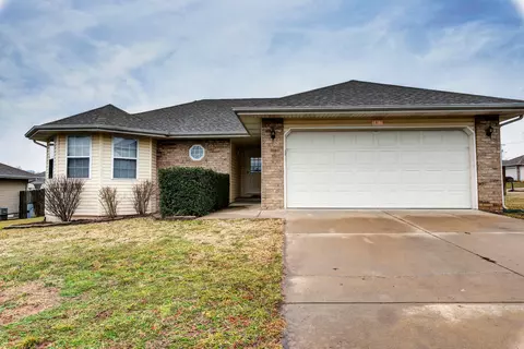 1817 E Summit St, Republic, MO 65738 photo 1